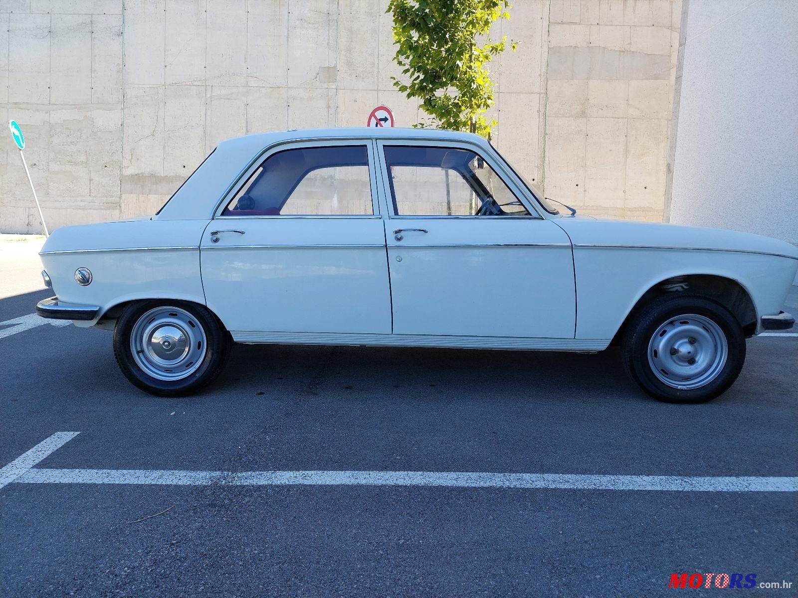 1971' Peugeot 204 1100 photo #5