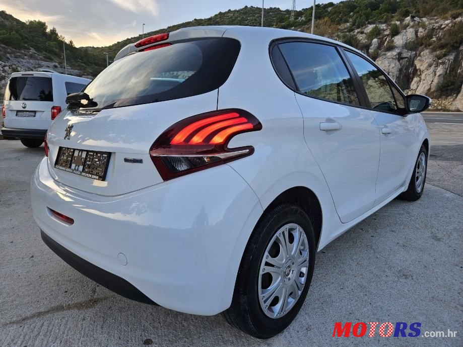 2016' Peugeot 208 1,6 Bluehdi photo #5