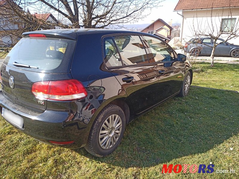 2010' Volkswagen Golf VI 1,6 Tdi photo #6