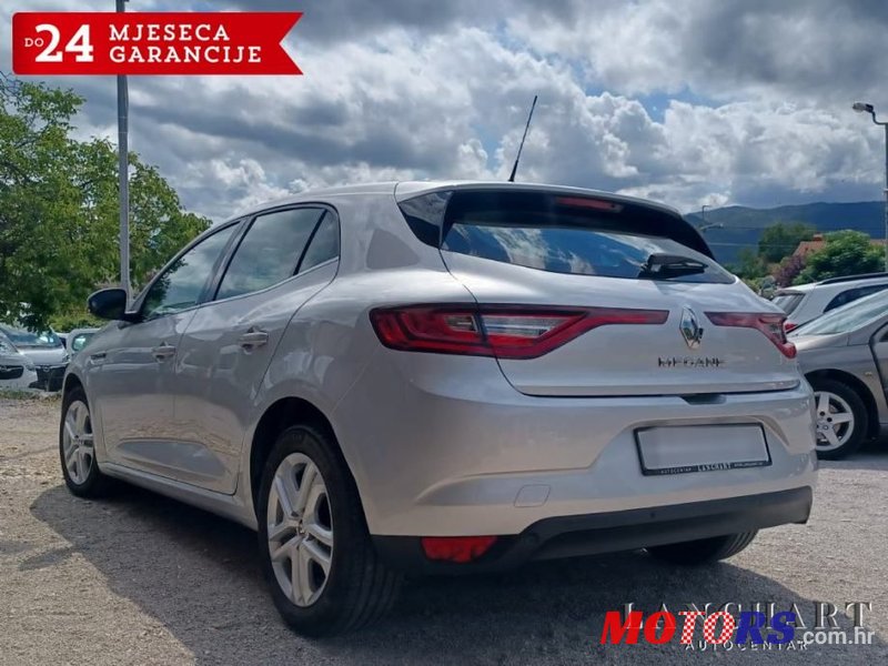 2020' Renault Megane photo #5