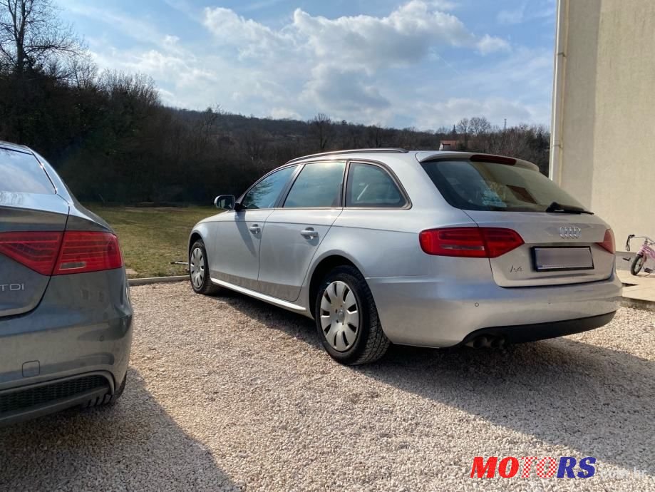 2010' Audi A4 Avant photo #5