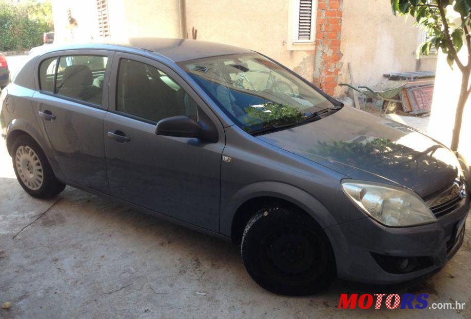 2007' Opel Astra 1,6 photo #1
