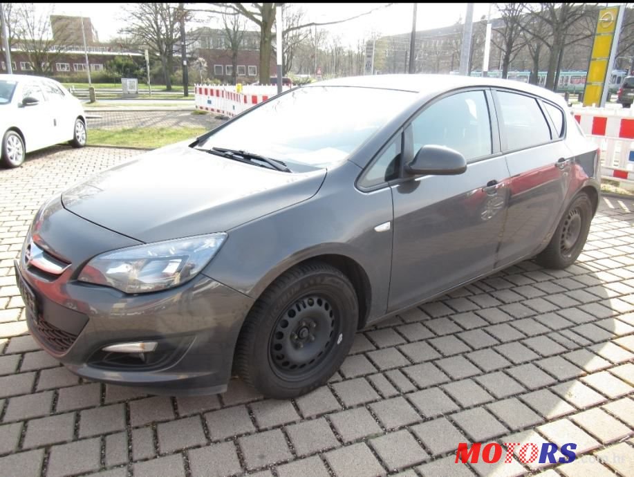2015' Opel Astra 1.6 Cdti photo #1