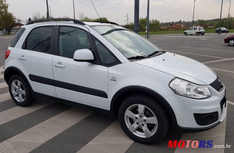 2010' Suzuki SX4 2,0 Gs photo #2