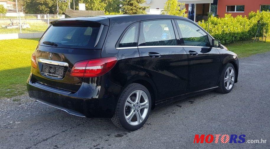 2015' Mercedes-Benz B-Klasa 180 Cdi photo #1