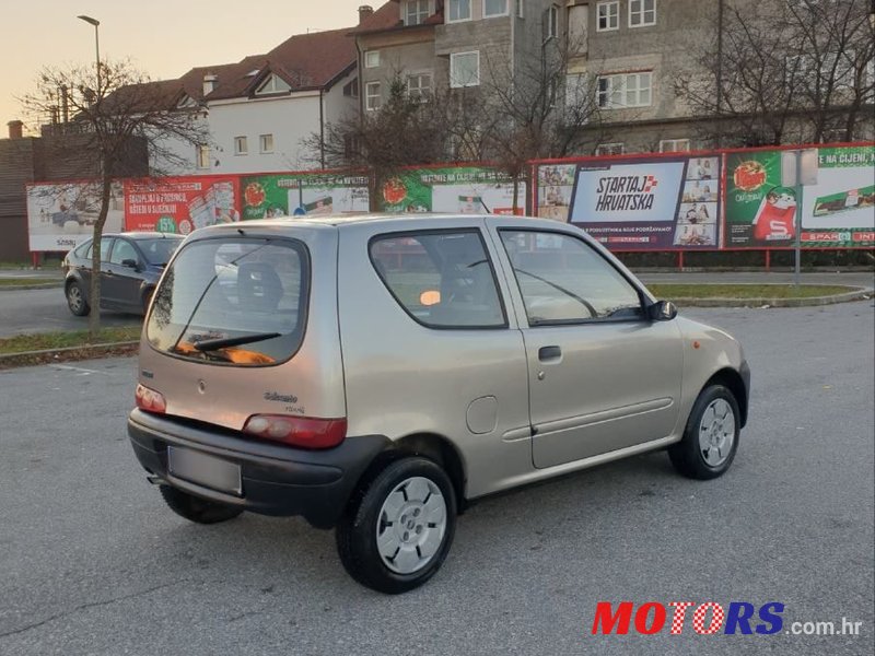 2000' Fiat Seicento Young 900 photo #3