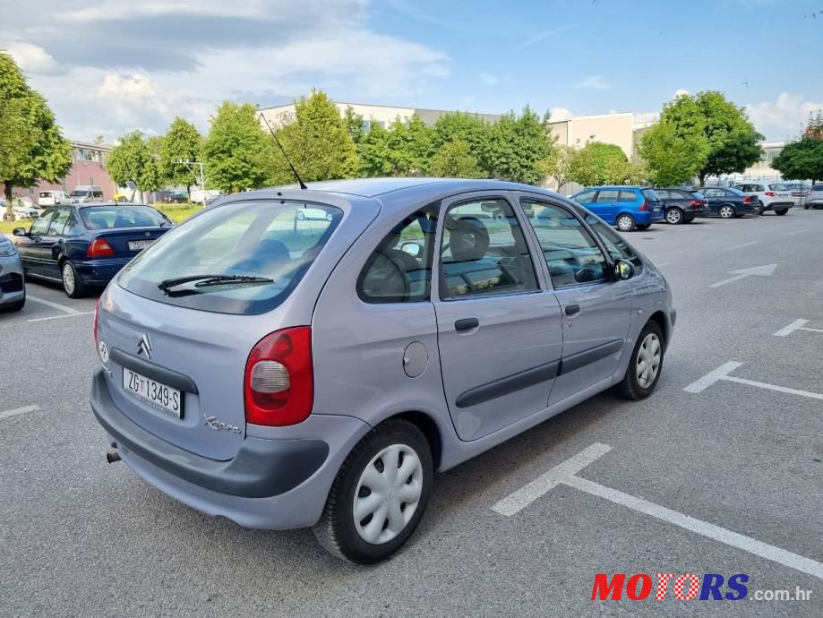 2001' Citroen Xsara Picasso 1,6 I photo #4