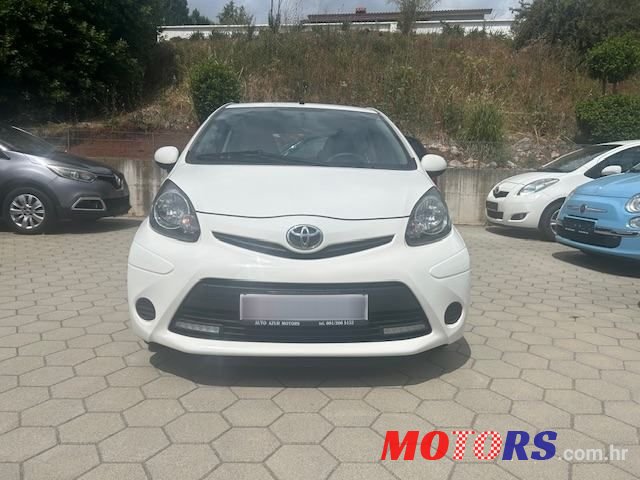 2013' Toyota Aygo 1,0 Vvt-I Cool photo #3