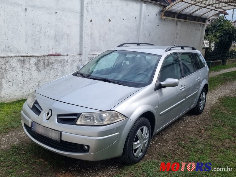 2010' Renault Clio 1,5 Dci photo #1