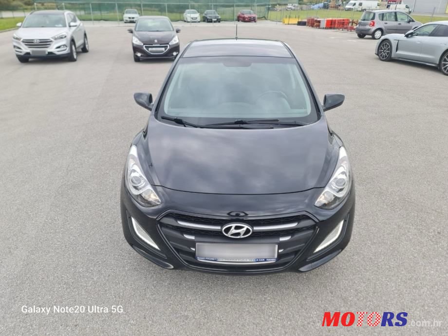 2015' Hyundai i30 1,6 Crdi Isg photo #5