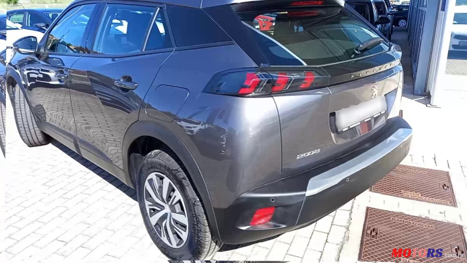 2020' Peugeot 2008 photo #6