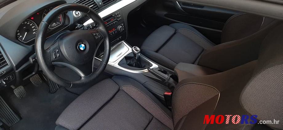 2007' BMW 1 Series photo #6