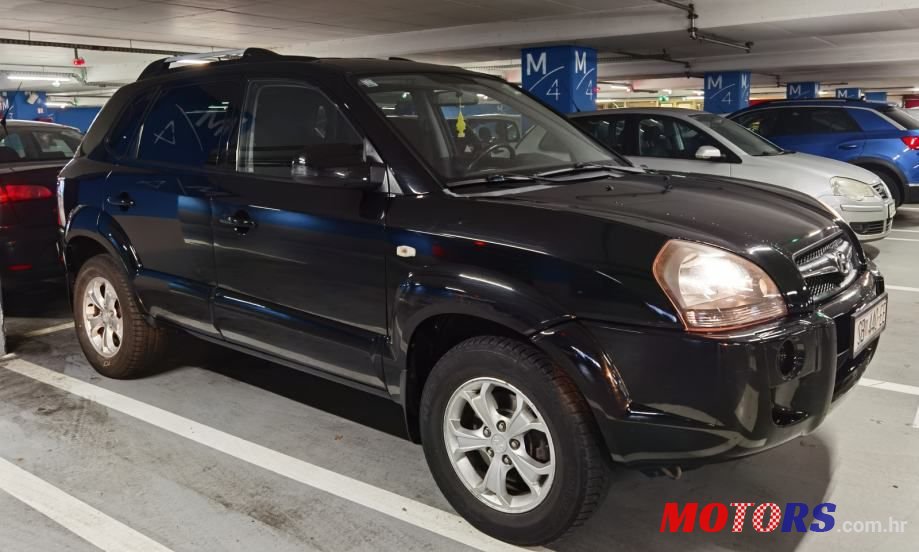 2009' Hyundai Tucson photo #6