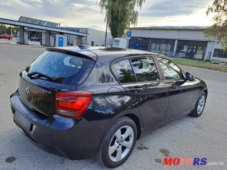 2013' BMW Serija 1 118D Sport photo #6