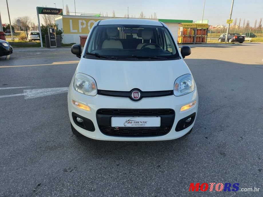 2016' Fiat Panda photo #5
