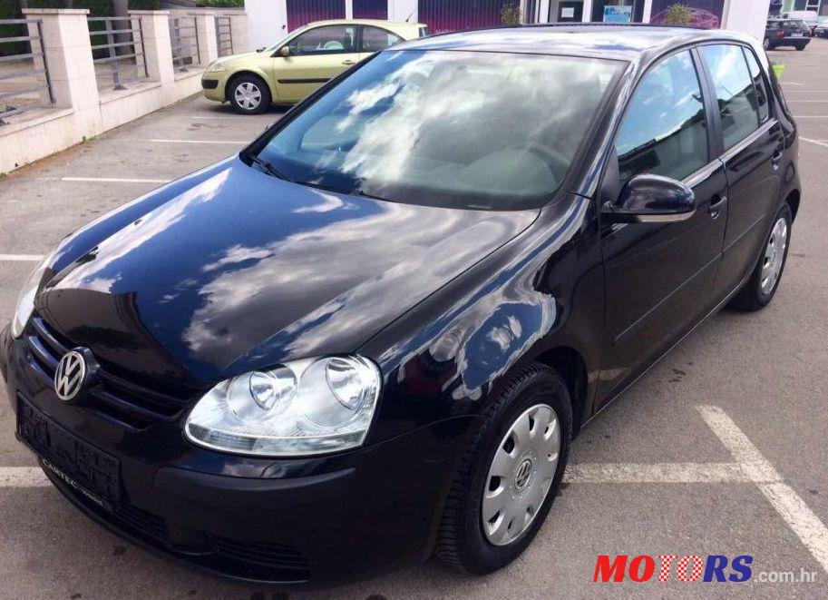 2005' Volkswagen Golf V photo #1