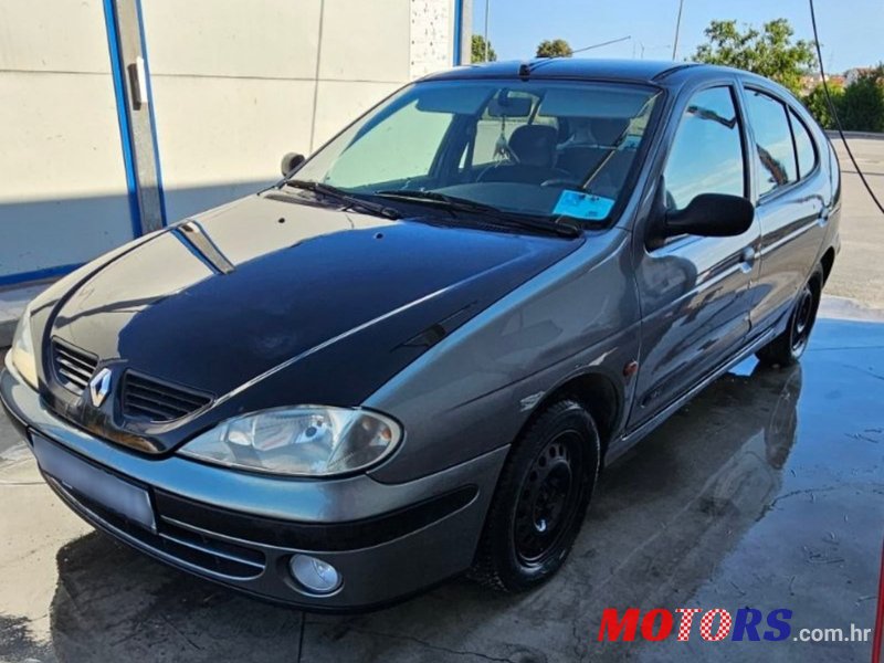 2001' Renault Megane 1,4 16V photo #2