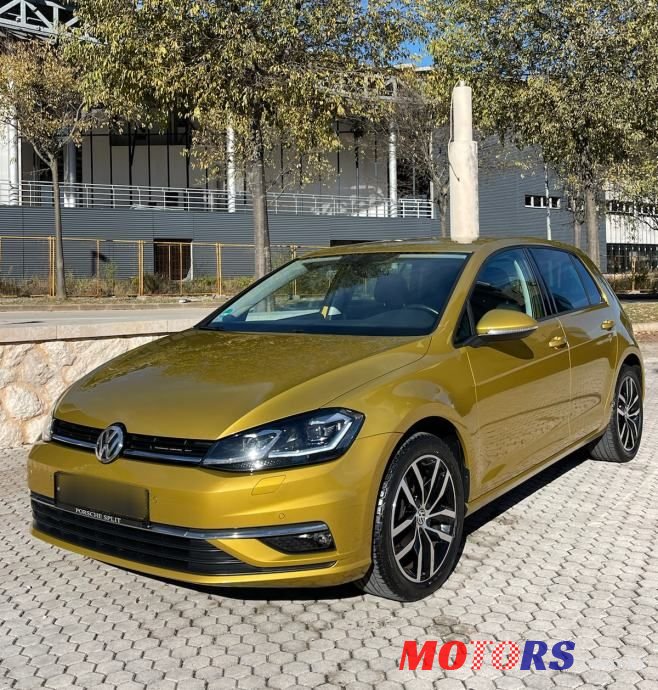 2018' Volkswagen Golf 7 1,6 Tdi Bmt photo #1