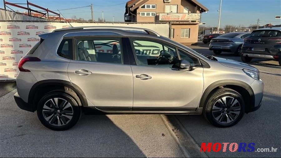 2018' Peugeot 2008 1,2 photo #4
