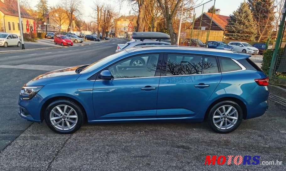 2018' Renault Megane Grandtour Dci 110 photo #2