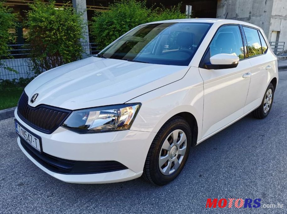 2015' Skoda Fabia 1,0 photo #1