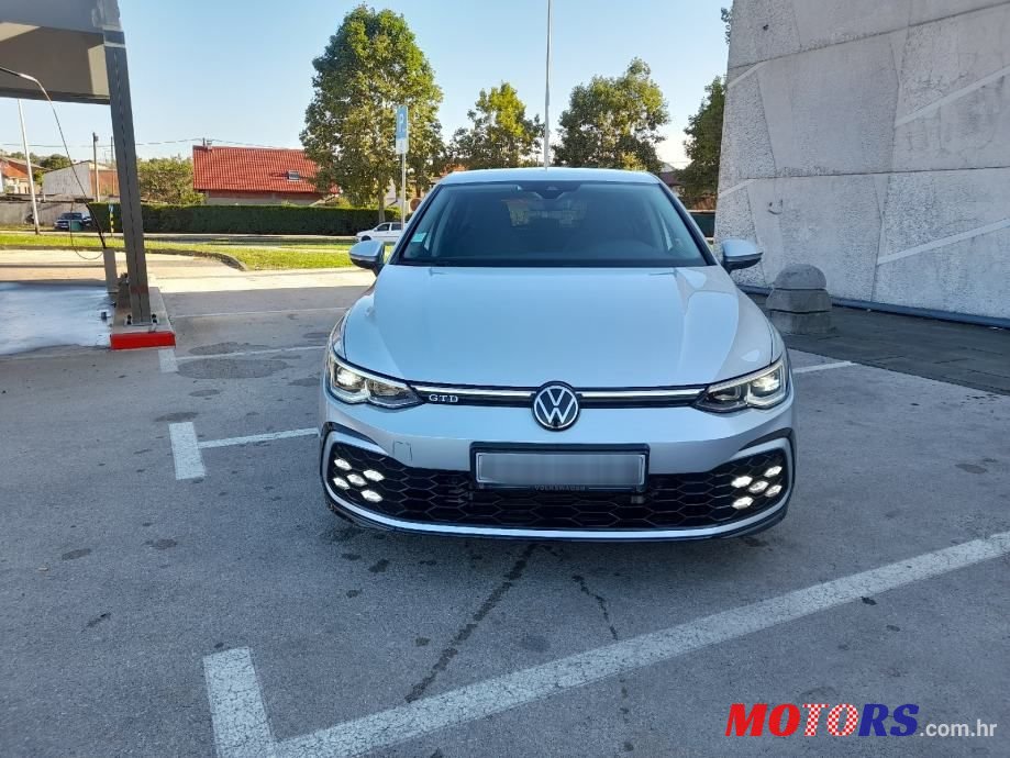 2021' Volkswagen Golf 8 2,0 Tdi photo #2