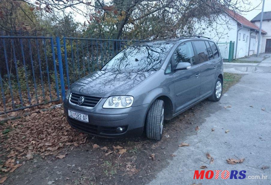 2006' Volkswagen Touran 1,9 Tdi photo #2