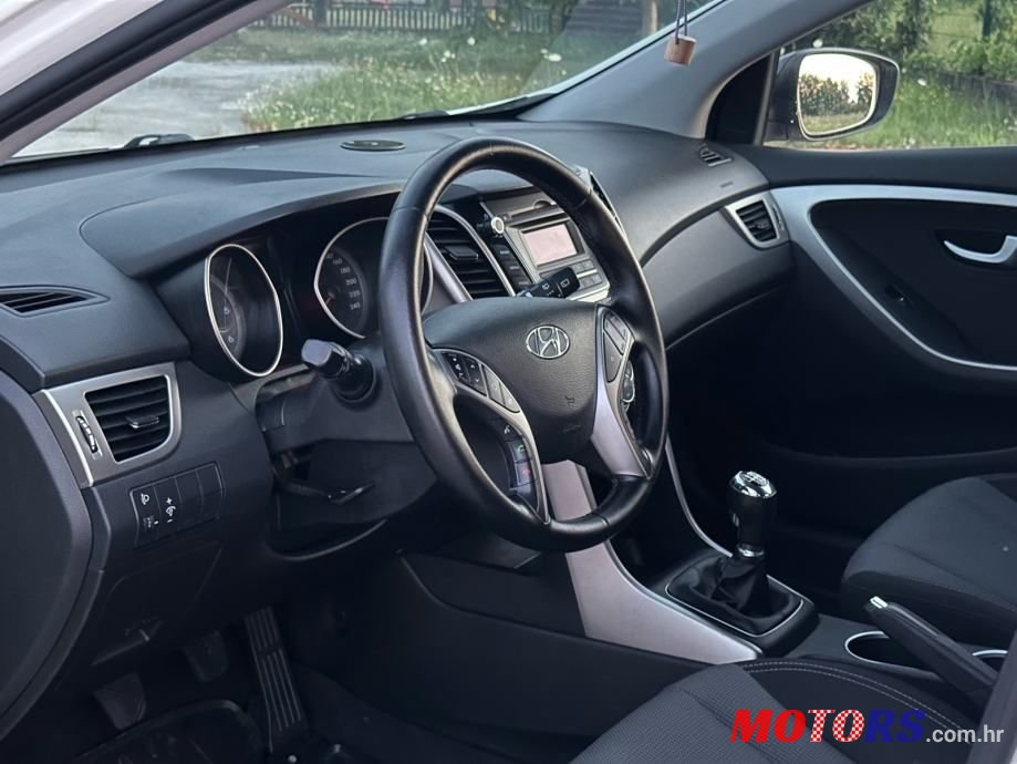 2014' Hyundai i30 1,6 Crdi photo #5