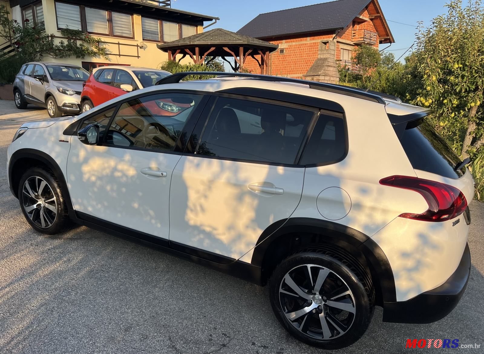 2016' Peugeot 2008 1,6 Bluehdi photo #4
