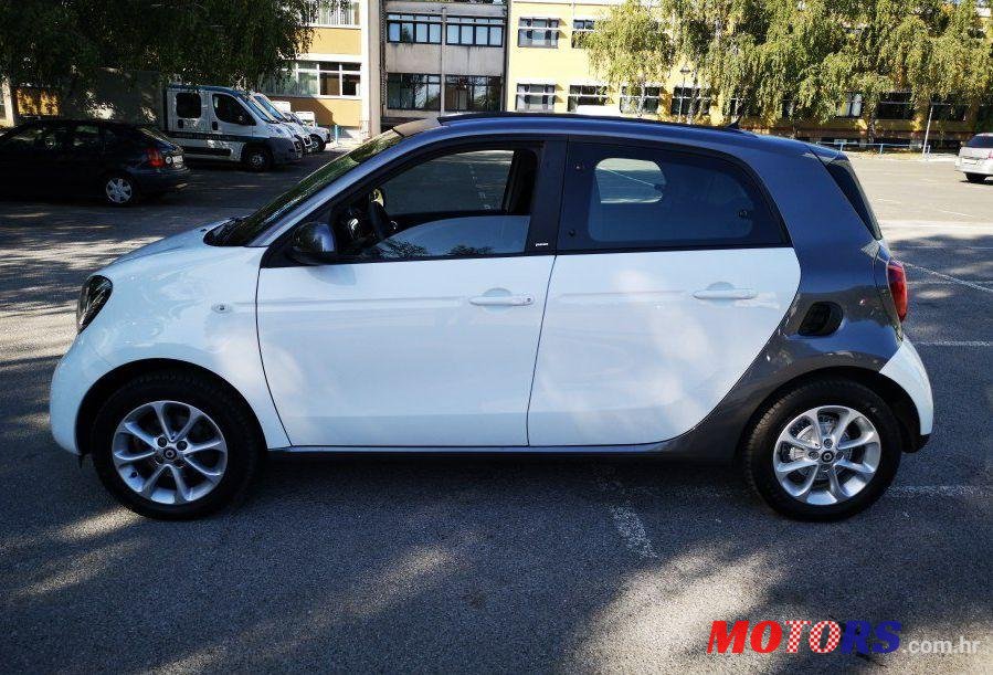 2018' Smart Forfour Smart Forfour photo #1