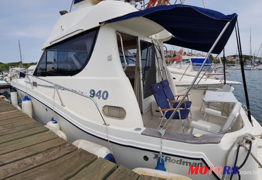 2006' Rodman 940 fly photo #1