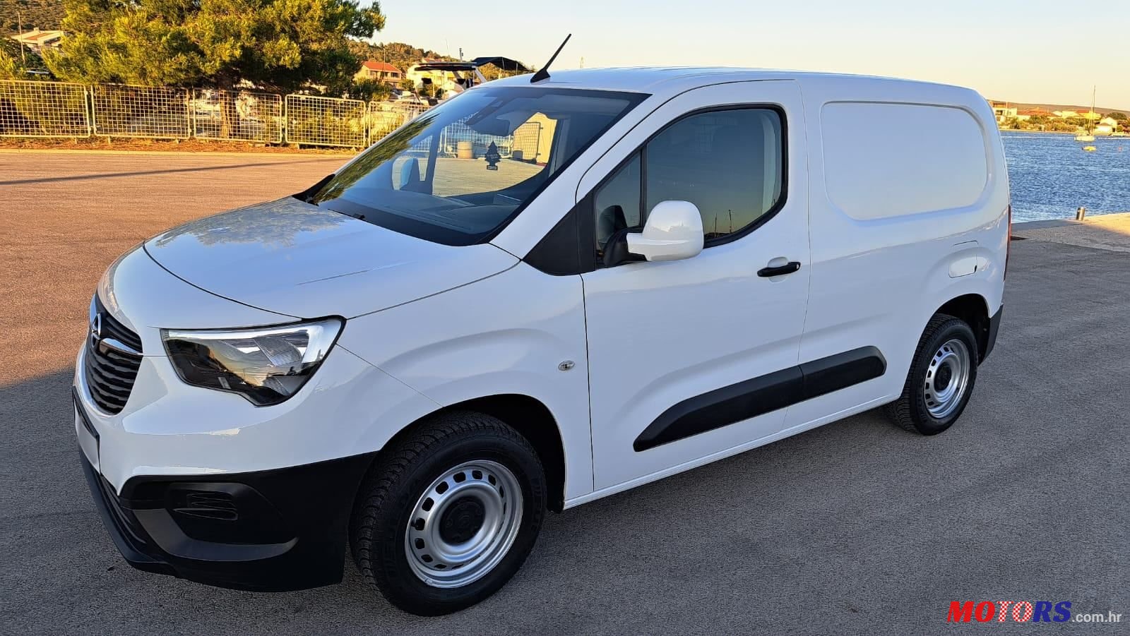 2021' Opel Combo 1,5 D L1H1 photo #2