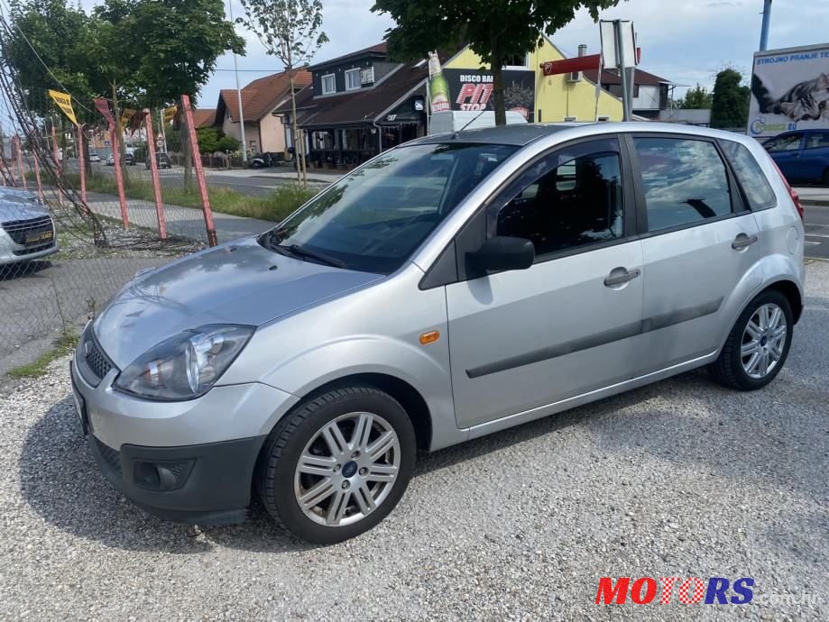 2007' Ford Fiesta photo #1
