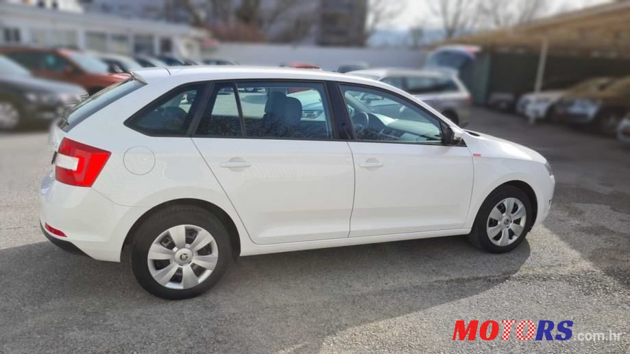 2014' Skoda Rapid 1,6 Tdi photo #6
