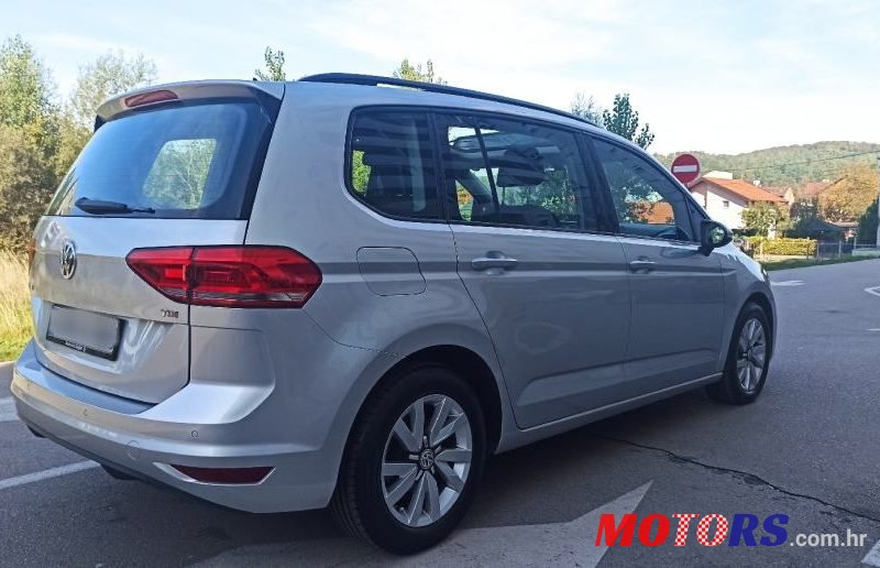 2017' Volkswagen Touran 1,6 Tdi photo #3