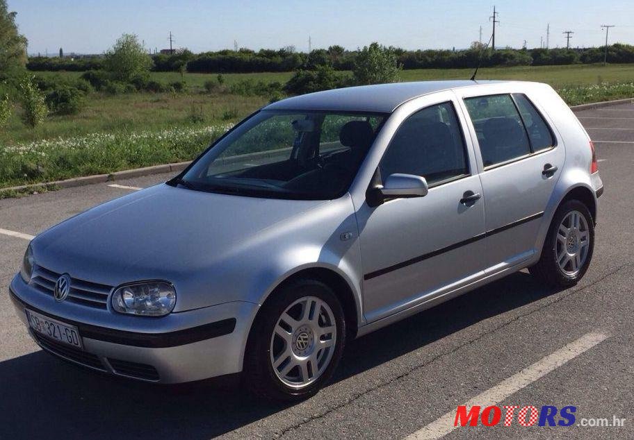 2001' Volkswagen Golf IV 1,9 Sdi photo #1