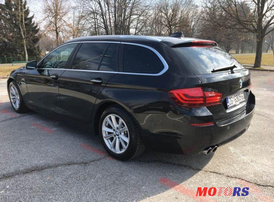 2013' BMW Serija 5 Touring 520D photo #2