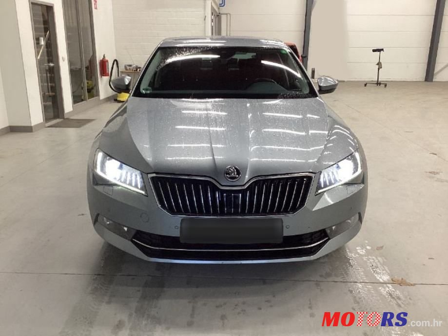 2016' Skoda Superb 1,6 Tdi Dsg photo #2
