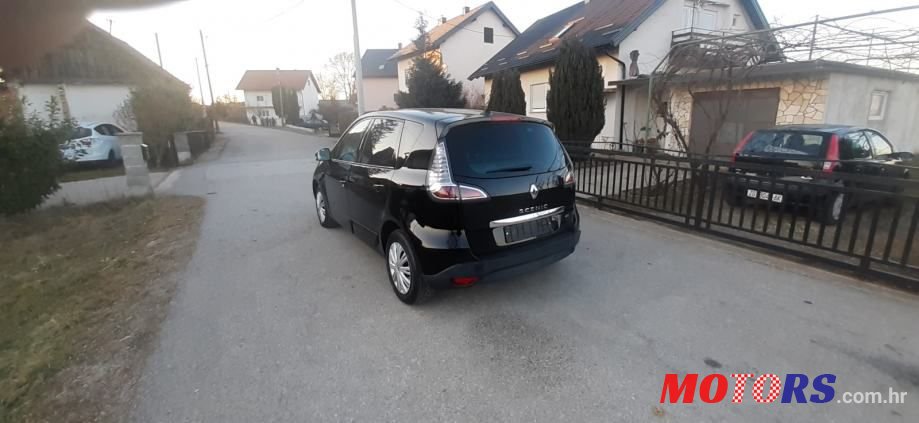 2013' Renault Scenic 1,5 Dci Edc photo #6