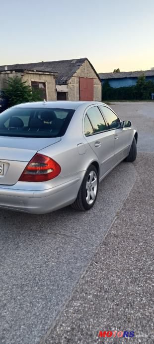 2005' Mercedes-Benz E-Klasa 200 Cdi photo #4
