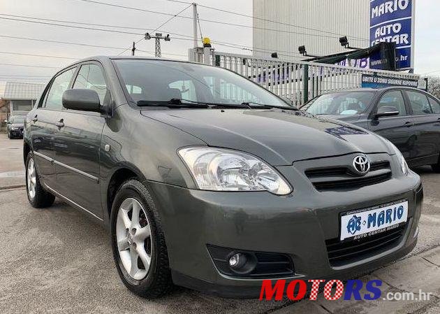 2005' Toyota Corolla 2.0 D-4D photo #1