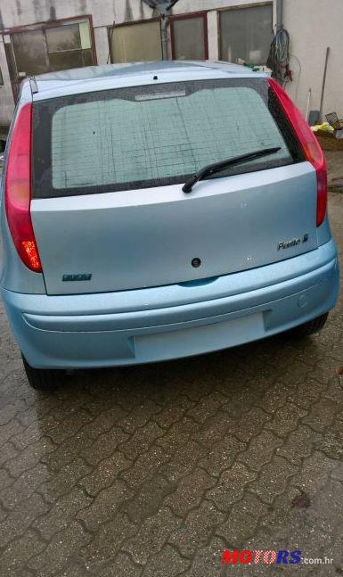 2001' Fiat Punto 1,2 photo #1