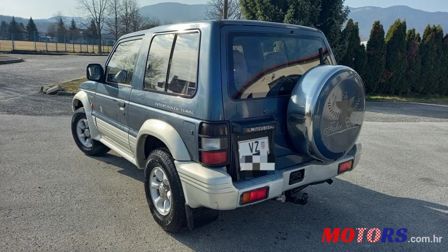 1995' Mitsubishi Pajero 2.5 Td photo #1
