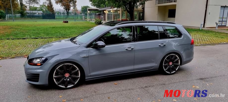 2017' Volkswagen Golf 7 2,0 Gtd photo #4