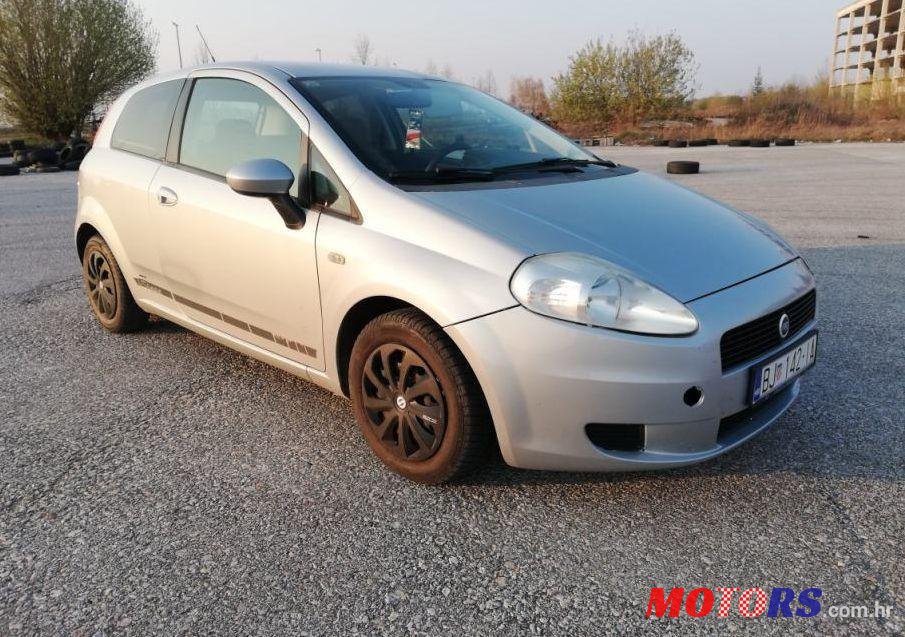 2008' Fiat Punto 1.4 Grande photo #1