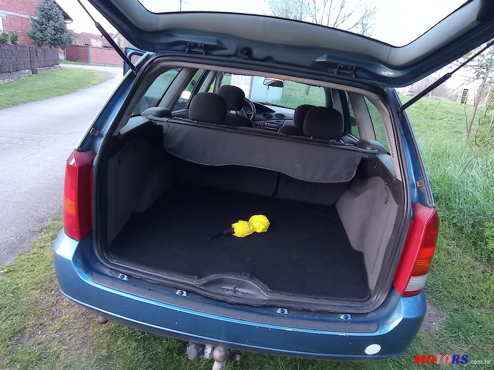 2000' Ford Focus photo #5