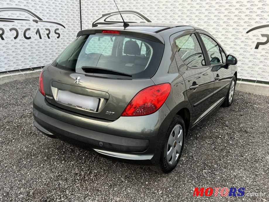 2009' Peugeot 207 1.4 Hdi photo #4