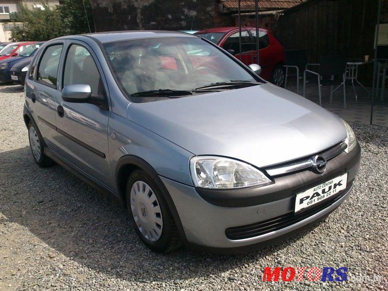 2002' Opel Corsa Club 1,7 photo #1