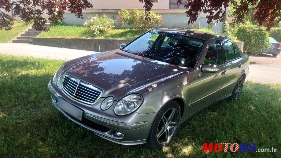 2005' Mercedes-Benz E-Klasa 320 Cdi photo #2