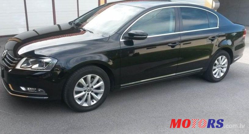 2011' Volkswagen Passat 2,0 Tdi photo #1
